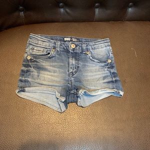 Girl Levis shorts